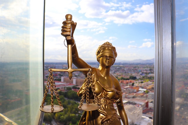 Comment trouver des avocats qui offrent des services d'aide juridique gratuits