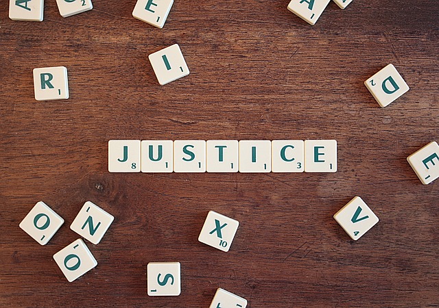 Comment choisir le bon avocat pour votre aide juridique ?