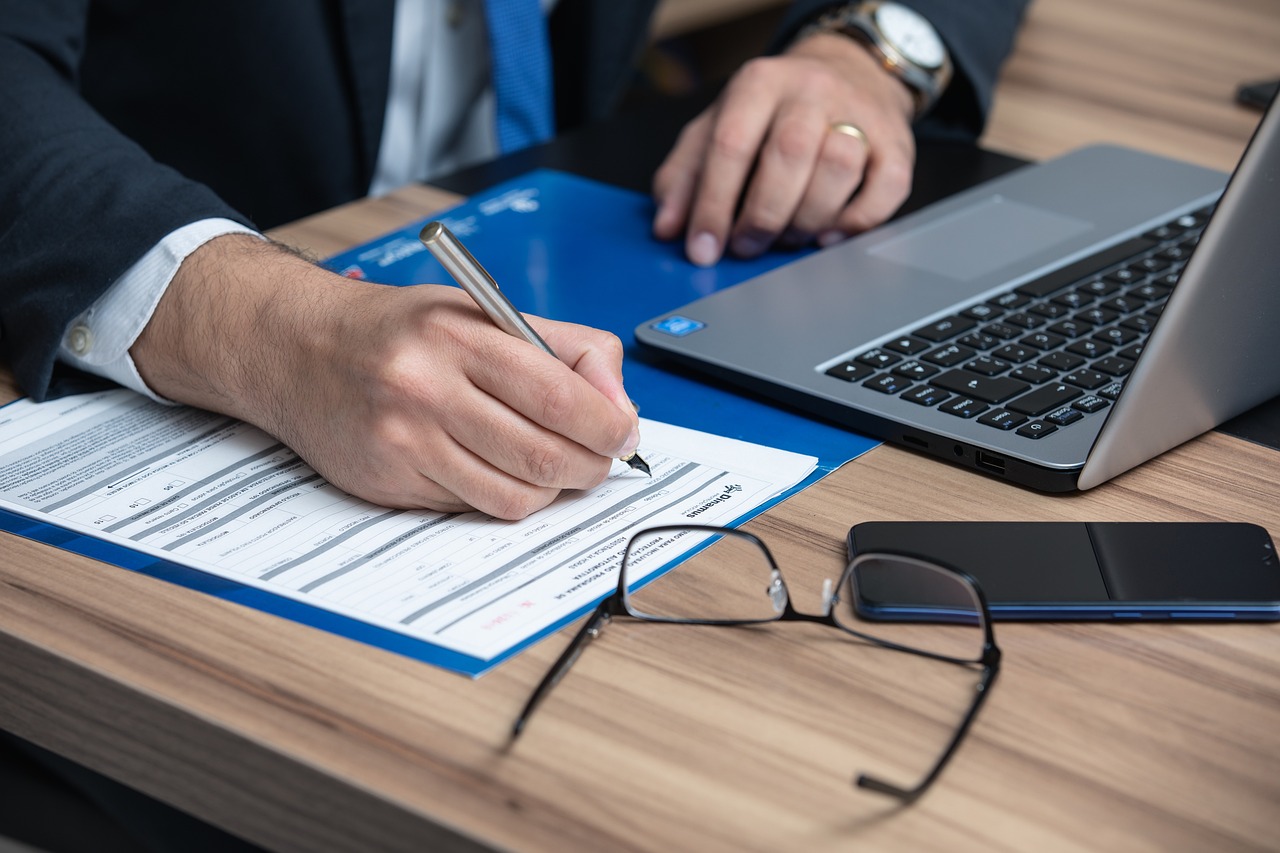 Comment trouver le meilleur avocat d’affaires pour son entreprise ?