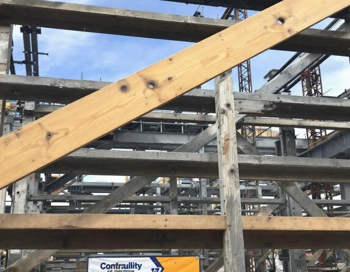 Contrats de Construction : Maîtriser les Clauses à Risque pour Sécuriser Vos Projets